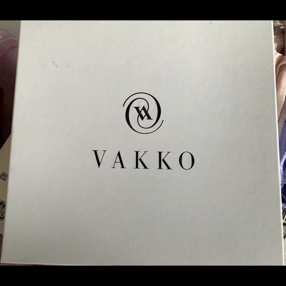 Silk & cotton blend cream color striped wrap extra long shawl - Picture 12 of 15